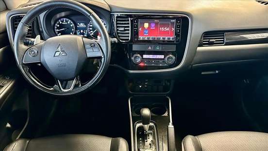 MITSUBISHI-OUTLANDER-2018