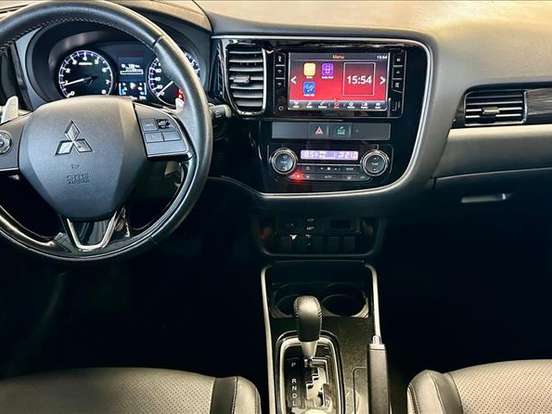 MITSUBISHI-OUTLANDER-2.0 COMFORT 16V GASOLINA 4P AUTOMÁTICO MITSUBISHI-OUTLANDER-2018