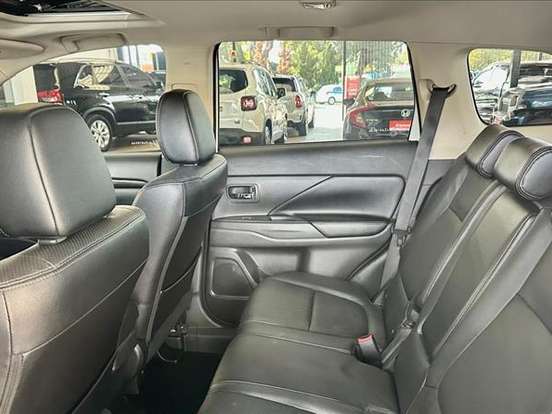 MITSUBISHI-OUTLANDER-2.0 COMFORT 16V GASOLINA 4P AUTOMÁTICO MITSUBISHI-OUTLANDER-2018
