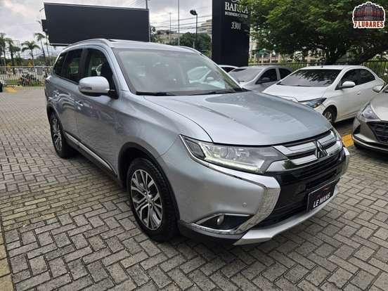 MITSUBISHI-OUTLANDER-2017