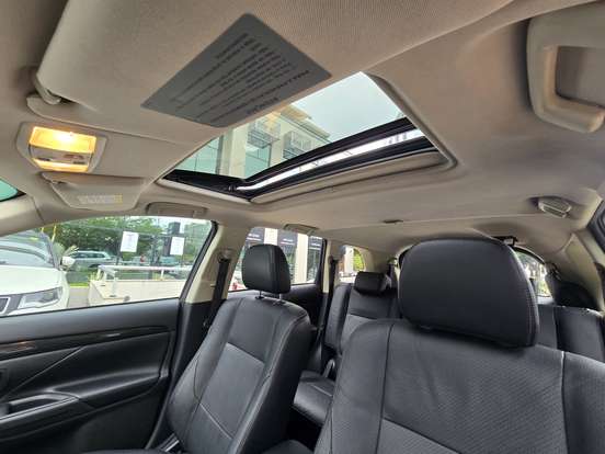 MITSUBISHI-OUTLANDER-2.0 COMFORT 16V GASOLINA 4P AUTOMÁTICO MITSUBISHI-OUTLANDER-2017