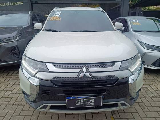 MITSUBISHI OUTLANDER 2.0 MIVEC GASOLINA GLS AUTOMÁTICO