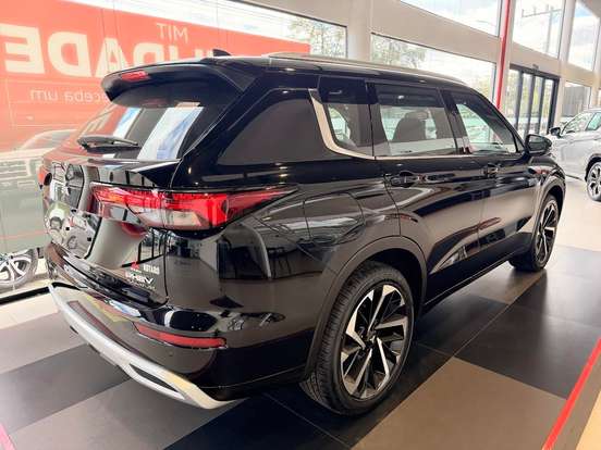 MITSUBISHI-OUTLANDER-2.4 PHEV SIGNATURE S-AWC DHT MITSUBISHI-OUTLANDER-2025
