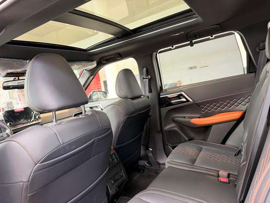 MITSUBISHI-OUTLANDER-2.4 PHEV SIGNATURE S-AWC DHT MITSUBISHI-OUTLANDER-2025