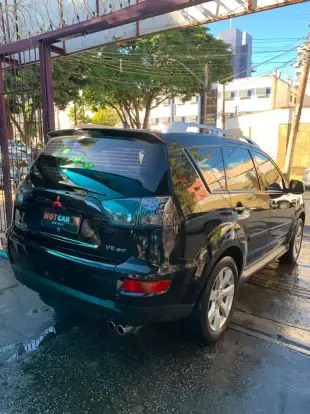 MITSUBISHI-OUTLANDER-2009