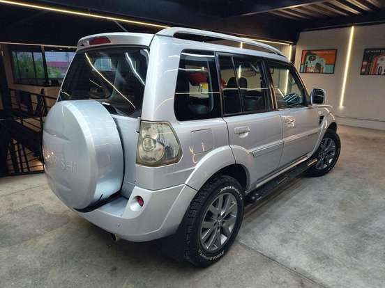 MITSUBISHI-PAJERO TR4-2.0 4X2 16V 140CV FLEX 4P MANUAL MITSUBISHI-PAJERO TR4-2014