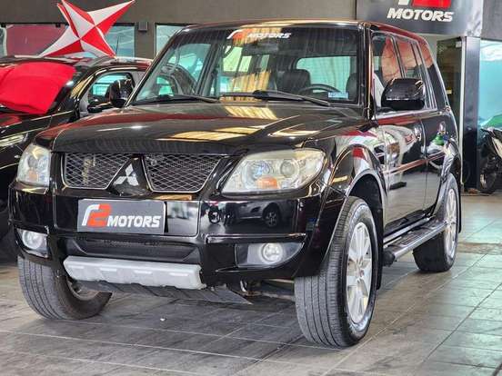 MITSUBISHI-PAJERO TR4-2.0 4X4 16V 140CV FLEX 4P AUTOMÁTICO MITSUBISHI-PAJERO TR4-2010