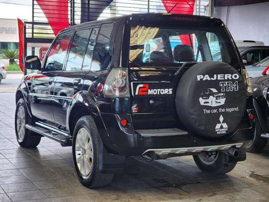 MITSUBISHI-PAJERO TR4-2.0 4X4 16V 140CV FLEX 4P AUTOMÁTICO MITSUBISHI-PAJERO TR4-2010