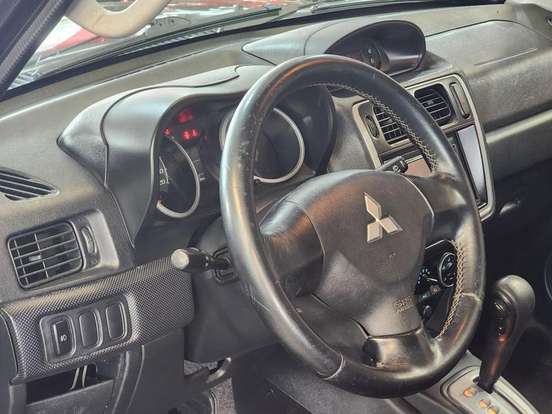 MITSUBISHI-PAJERO TR4-2.0 4X4 16V 140CV FLEX 4P AUTOMÁTICO MITSUBISHI-PAJERO TR4-2010