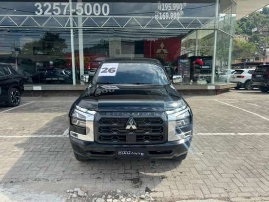 MITSUBISHI-TRITON-2.4 BITURBO DIESEL CD HPE 4X4 AUTOMÁTICO MITSUBISHI-TRITON-2025