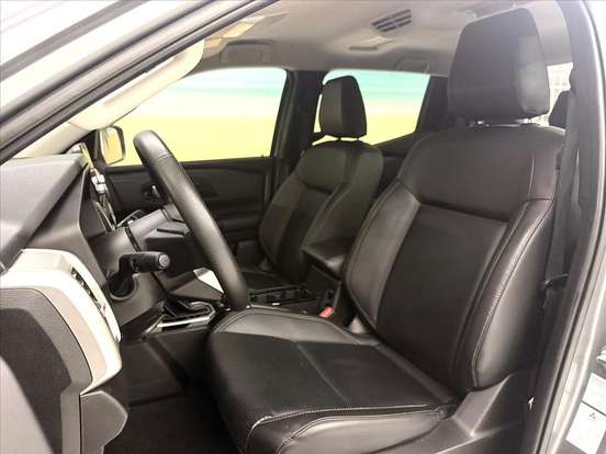 MITSUBISHI-TRITON-2025