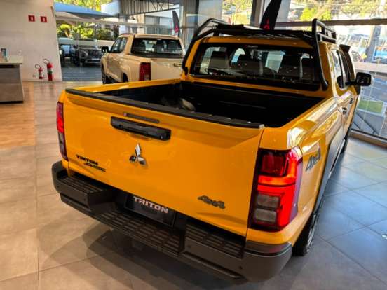 MITSUBISHI-TRITON-2.4 BITURBO DIESEL CD SAVANA 4X4 AUTOMÁTICO MITSUBISHI-TRITON-2026