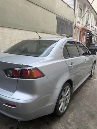 MITSUBISHI-LANCER-2.0 16V GASOLINA 4P AUTOMÁTICO MITSUBISHI-LANCER-2011