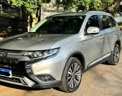 MITSUBISHI OUTLANDER 3.0 MIVEC V6 GASOLINA HPE-S AWD AUTOMÁTICO MITSUBISHI OUTLANDER 3.0 MIVEC V6 GASOLINA HPE-S AWD AUTOMÁTICO
