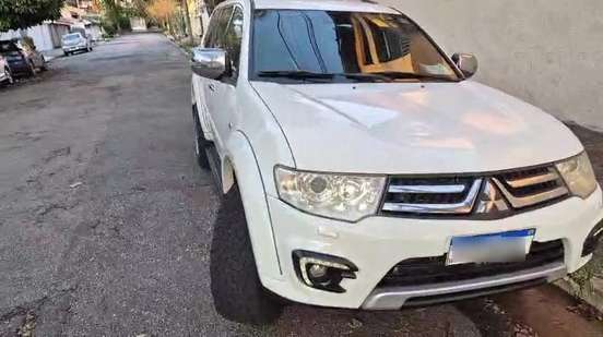 MITSUBISHI-PAJERO DAKAR-2015