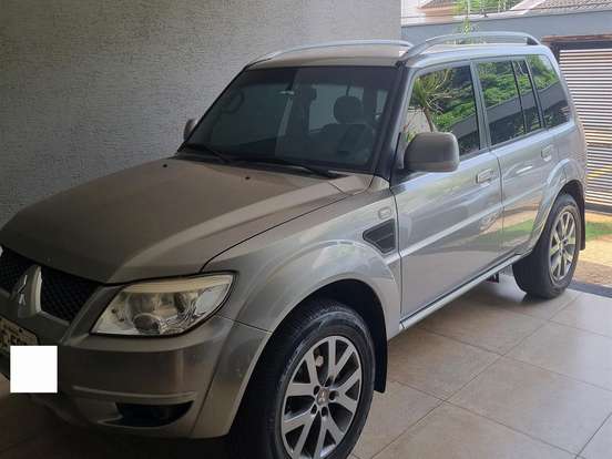 MITSUBISHI-PAJERO TR4-2.0 4X2 16V 140CV FLEX 4P AUTOMÁTICO MITSUBISHI-PAJERO TR4-2015