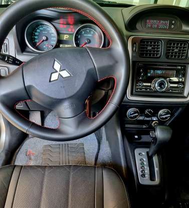 MITSUBISHI-PAJERO TR4-2015