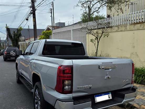 MITSUBISHI-TRITON-2.4 BITURBO DIESEL CD HPE-S 4X4 AUTOMÁTICO MITSUBISHI-TRITON-2025