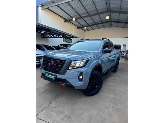NISSAN FRONTIER 2.3 16V TURBO DIESEL PRO4X CD 4X4 AUTOMÁTICO
