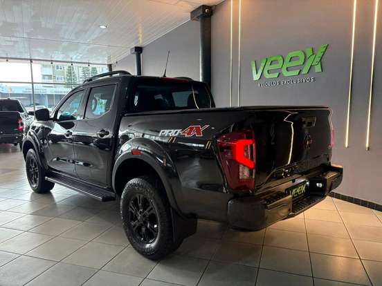 NISSAN-FRONTIER-2.3 16V TURBO DIESEL PRO4X CD 4X4 AUTOMÁTICO NISSAN-FRONTIER-2022