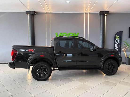 NISSAN-FRONTIER-2022