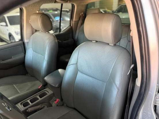 NISSAN-FRONTIER-2007