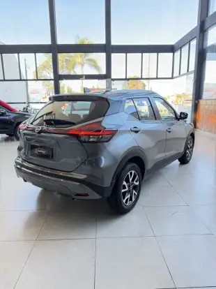NISSAN-KICKS-2022
