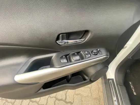 NISSAN-KICKS-2018