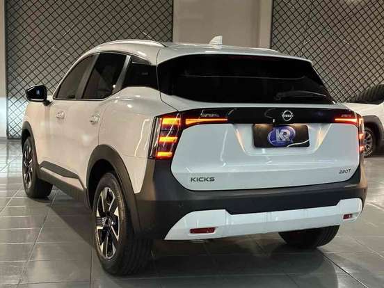 NISSAN-KICKS-2025