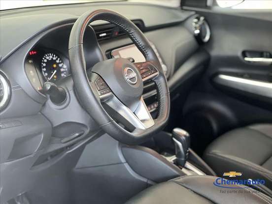 NISSAN-KICKS-2023