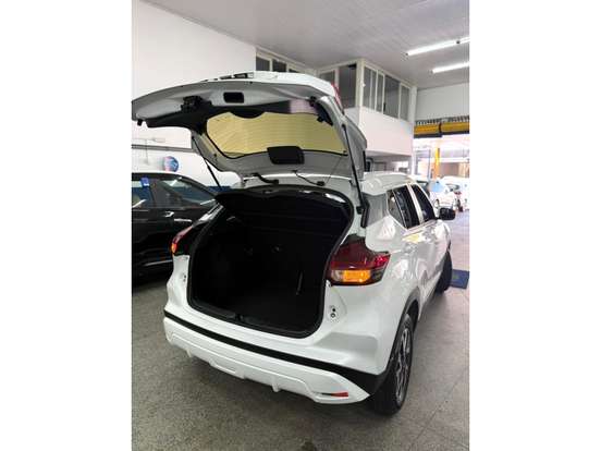 NISSAN-KICKS-2024