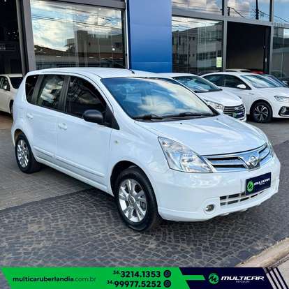 NISSAN-LIVINA-2012