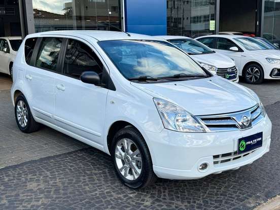 NISSAN-LIVINA-1.8 S 16V FLEX 4P AUTOMÁTICO NISSAN-LIVINA-2012
