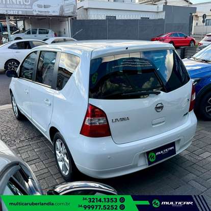 NISSAN-LIVINA-2012
