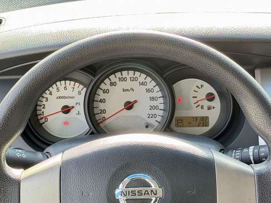 NISSAN-LIVINA-1.8 S 16V FLEX 4P AUTOMÁTICO NISSAN-LIVINA-2012