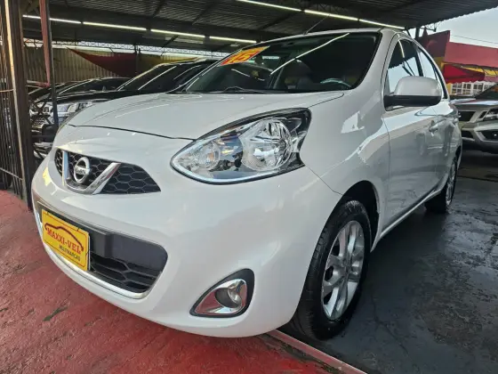 NISSAN MARCH 1.0 SV 16V FLEX 4P MANUAL