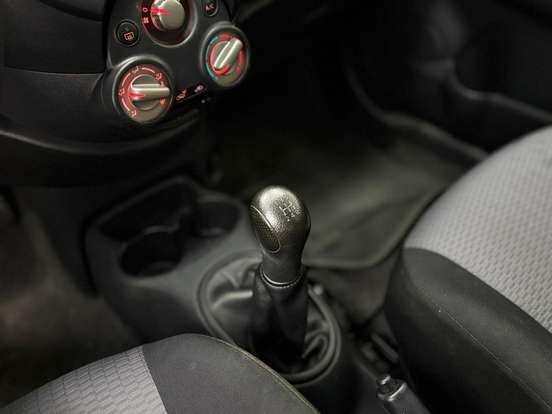 NISSAN-MARCH-1.6 S 16V FLEX 4P MANUAL NISSAN-MARCH-2013