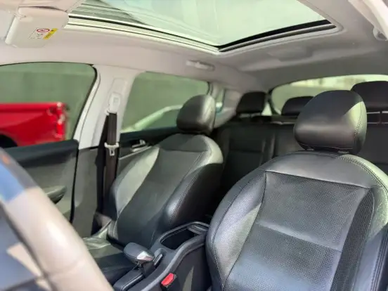 PEUGEOT-2008-2018