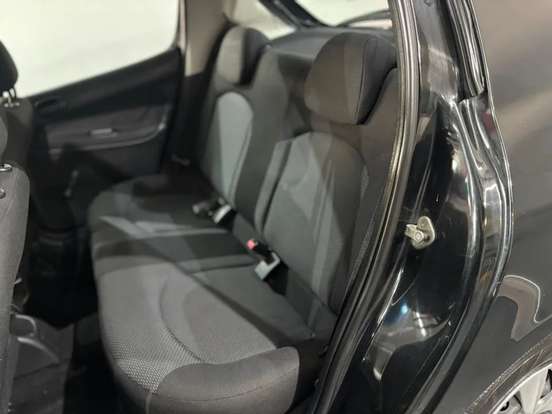 PEUGEOT-207-2013