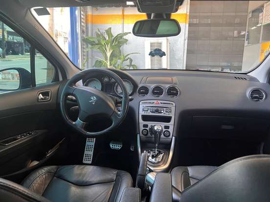 PEUGEOT-308-2013