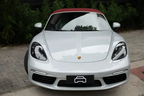 PORSCHE-718-2023