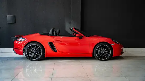 PORSCHE-718-2021