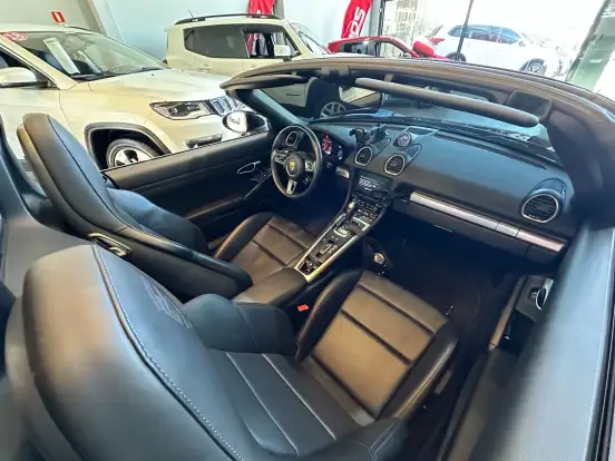 PORSCHE-718-2024