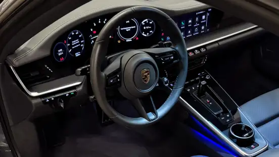 PORSCHE-911-2023