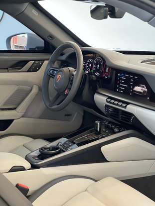 PORSCHE-911-2025