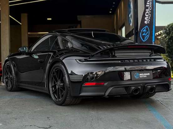 PORSCHE-911-2025