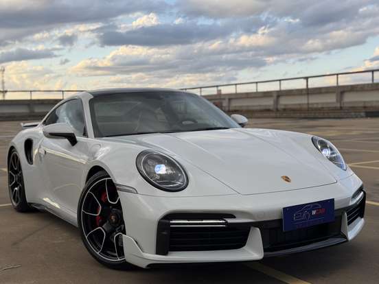 PORSCHE-911-2020