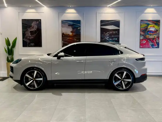 PORSCHE-CAYENNE-2025
