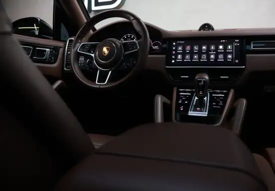 PORSCHE-CAYENNE-2022