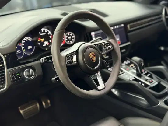 PORSCHE-CAYENNE-2019